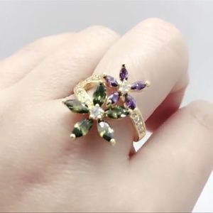 18k Yellow Gold CZ Ring